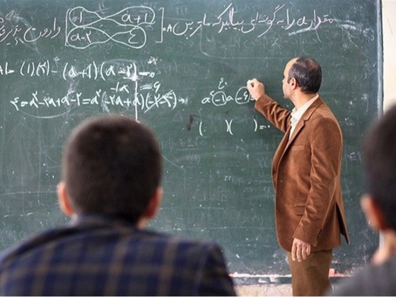 روایتی از معلمی که نماد خدمت است