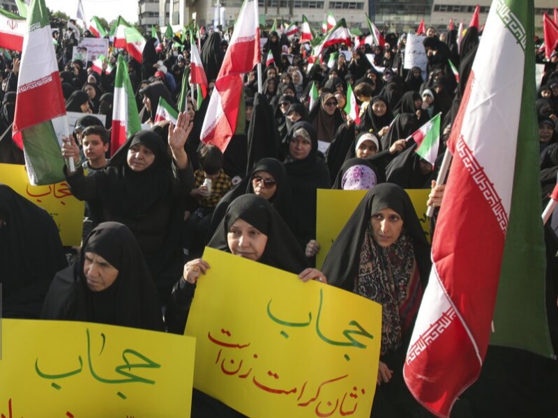 برگزاری راهپیمایی مردم ایلام در حمایت از طرح نور
