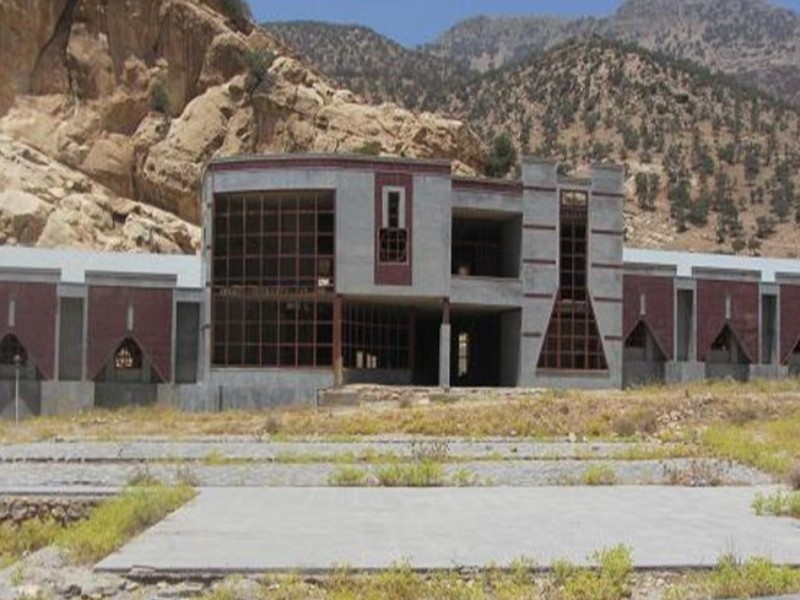 اندر احوالات فرهنگسرای ارغوان ایلام اندر احوالات فرهنگسرای ارغوان ایلام