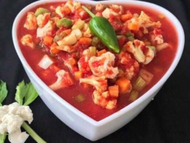 چگونه ترشی سالاد فصل درست کنید چگونه ترشی سالاد فصل درست کنید