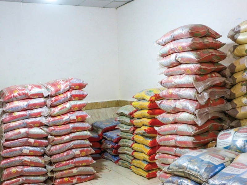 ۱۸ تن برنج تنظیم بازار در دره‌شهر توزیع می‌شود