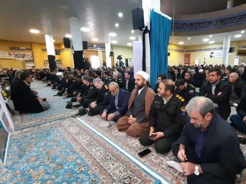 برگزاری مراسم هفتمین روز شهید امنیت در ایوان برگزاری مراسم هفتمین روز شهید امنیت در ایوان