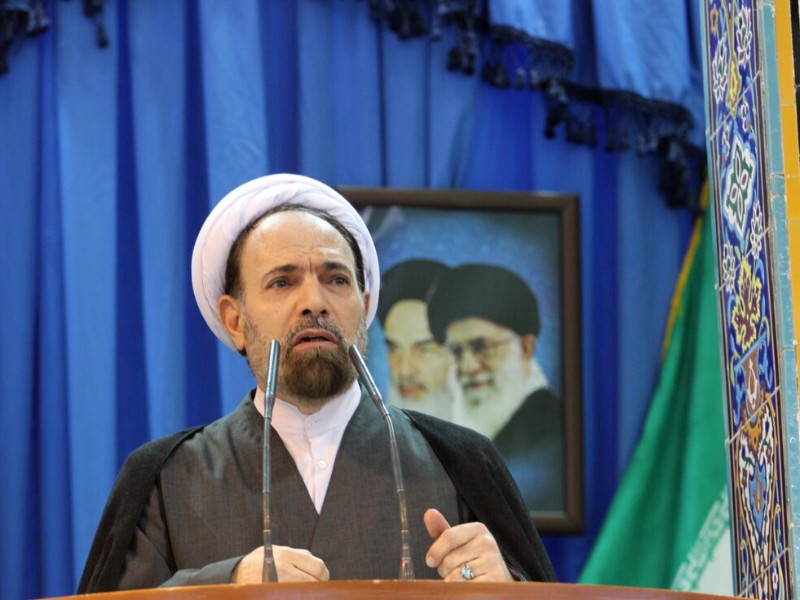 وضعیت مبلمان شهری ایلام در شأن مردم نیست