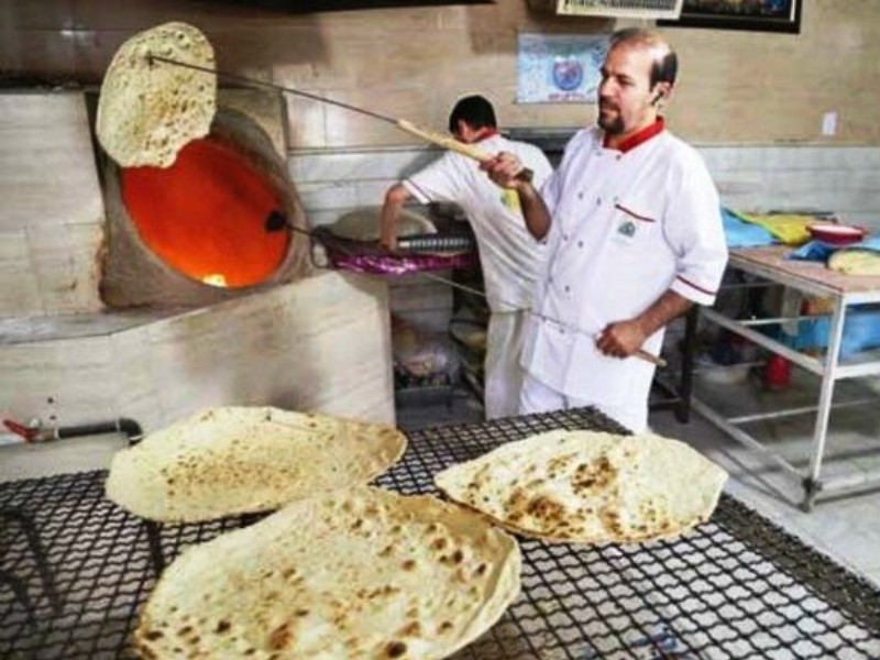 افزایش سهمیه آرد شناور نانوایی‌های ایلام