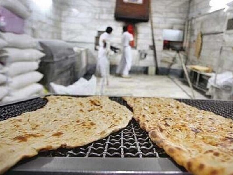 تشکیل پرونده تخلف برای ۲ نانوایی در دهلران