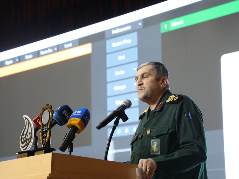 گروه‌های جهادی باید مرجع حل مشکلات مردم شوند