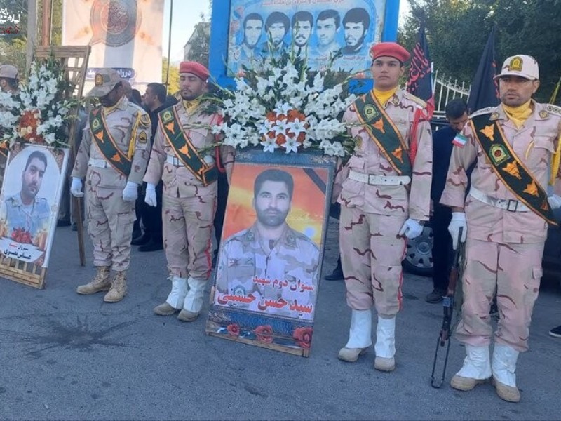 برگزاری آیین تشییع پیکر شهدای هنگ مرزی دهلران برگزاری آیین تشییع پیکر شهدای هنگ مرزی دهلران