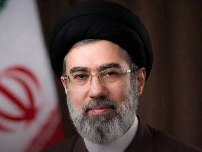 انتخاب رهبر انقلاب اسلامی محور وحدت و انسجام است انتخاب رهبر انقلاب اسلامی محور وحدت و انسجام است