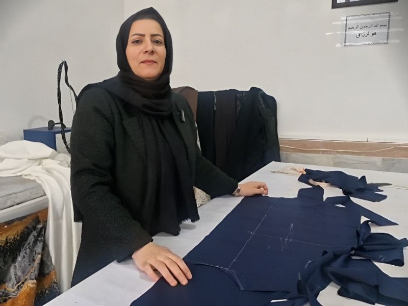 بانوان کارآفرین ایلامی و رونق پوشاک ایرانی