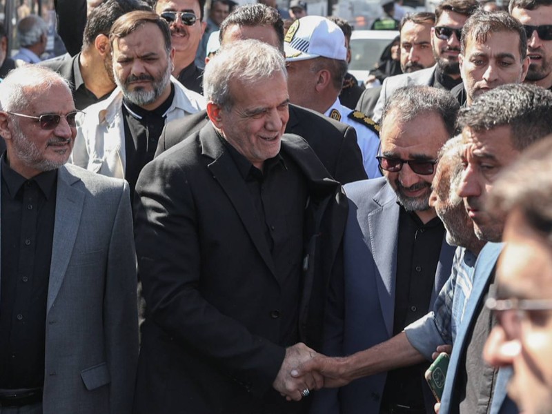 همراهان رئیس‌جمهور در سفر ایلام چه کسانی هستند؟