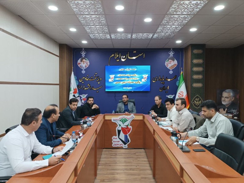 دریافت ۱۰۶۳ نامه در سفر رئیسجمهور به ایلام دریافت ۱۰۶۳ نامه در سفر رئیسجمهور به ایلام