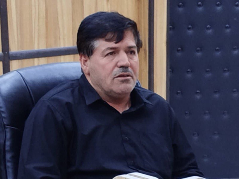 انتقال معلمان متعهد مهران حتی موقت پذیرفته نیست