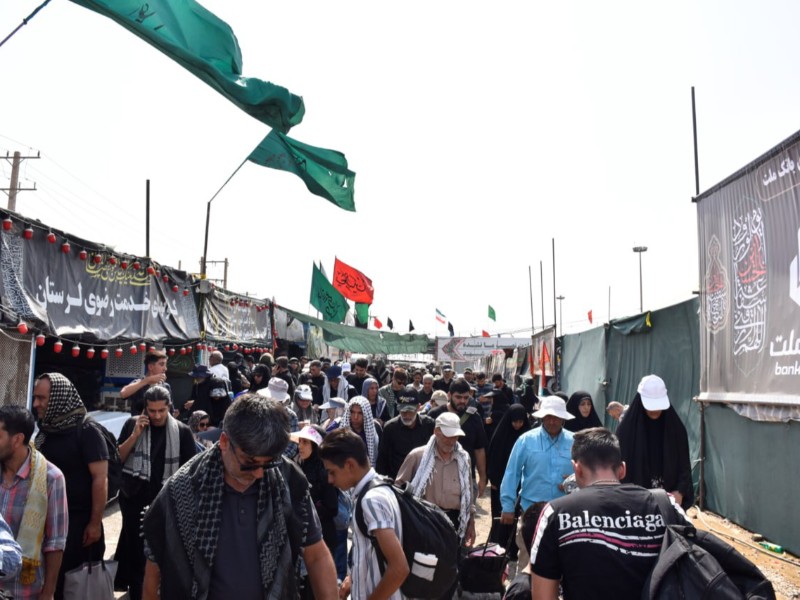 تردد یک میلیون ۹۱۱ هزار زائر از مرز مهران