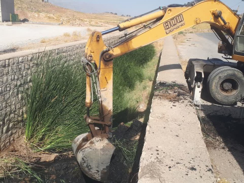 لایروبی سیلبندهای بدره آغاز شد لایروبی سیلبندهای بدره آغاز شد