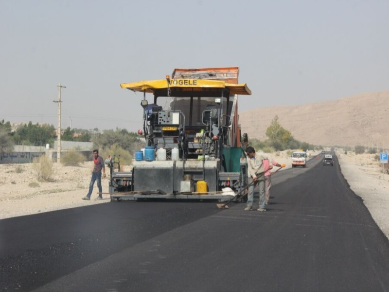 ۴۵ کیلومتر راه‌های ایلام با آسفالت تقویتی بهسازی شد  