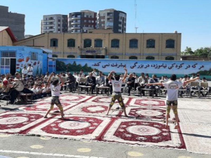 صبحگاه مدارس ایلام رنگ و بوی پهلوانی می‌گیرد