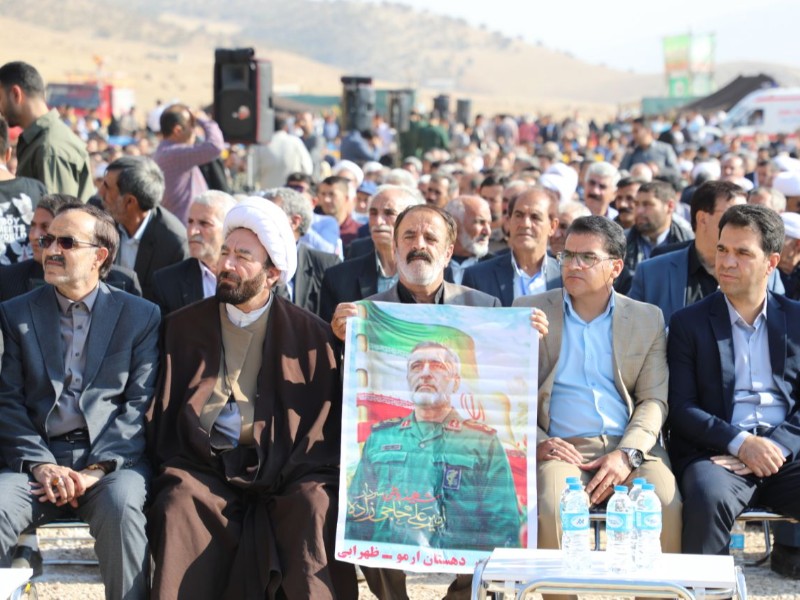 یادواره سرداران و ۴۰۰ شهید ایل خزل در ایلام برگزار شد
