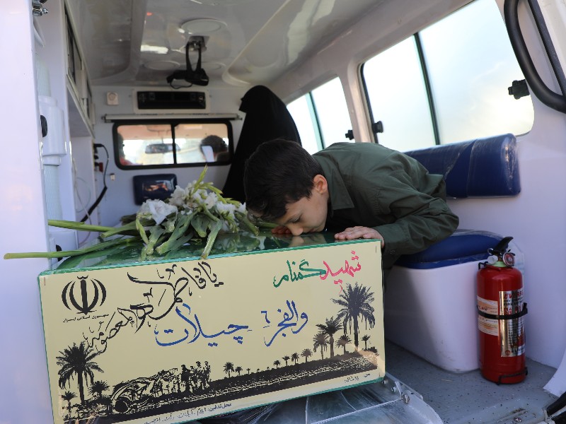 برگزاری آیین استقبال از شهدای گمنام در فرودگاه ایلام