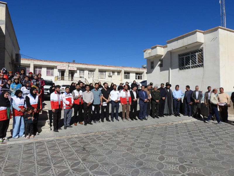 تجلیل از مدافعان سلامت ملکشاهی در روز پرستار تجلیل از مدافعان سلامت ملکشاهی در روز پرستار