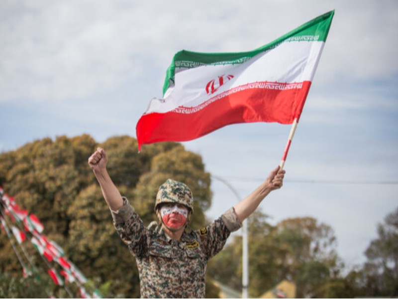 ملت ایران از مواضع ضداستکباری خود عقب‌نشینی نمی‌کنند