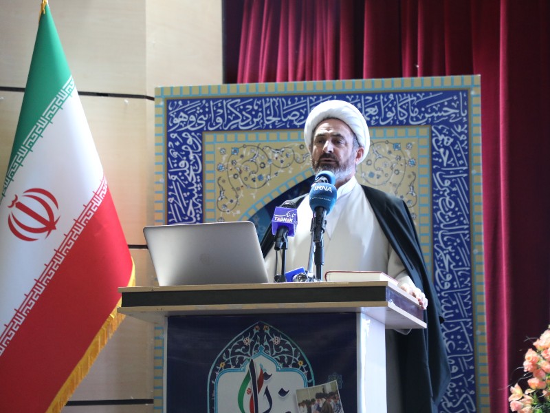 نماز و صبر عاملان مهم حل مشکلات هستند نماز و صبر عاملان مهم حل مشکلات هستند