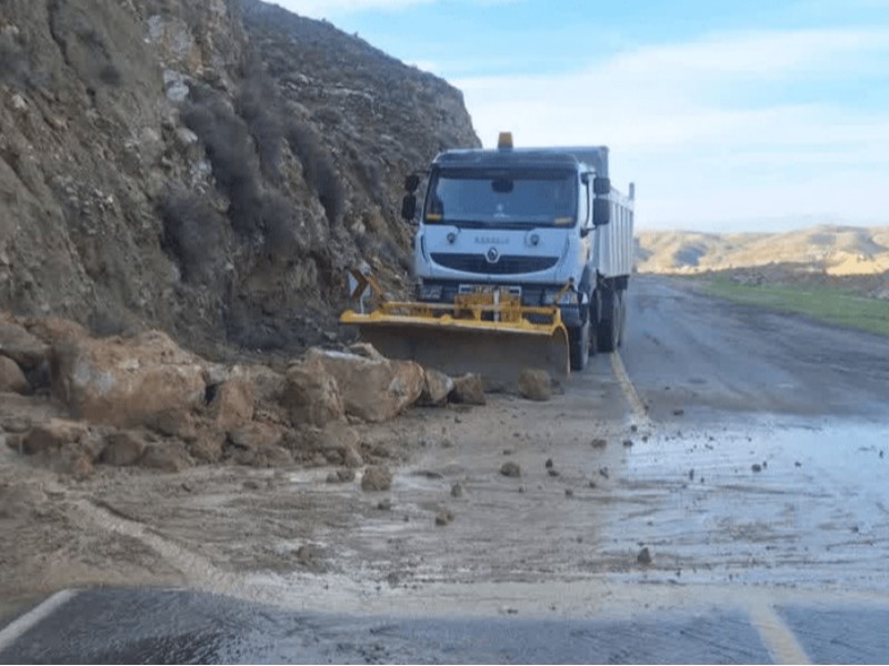 حضور ۱۱۸ راهدار در عملیات بازگشایی محورهای ایلام حضور ۱۱۸ راهدار در عملیات بازگشایی محورهای ایلام