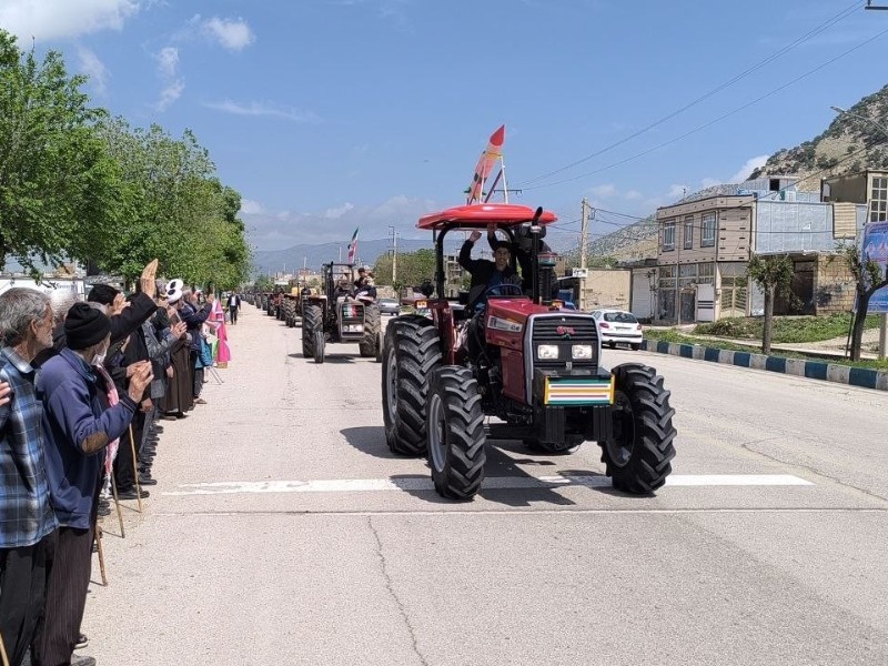 برگزاری رزمایش «جانفدا» تراکتورداران در آسمانآباد برگزاری رزمایش «جانفدا» تراکتورداران در آسمانآباد