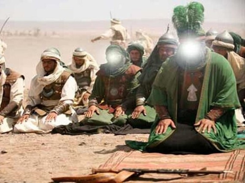 شعرخوانی در سوگ و حماسه عاشورایی