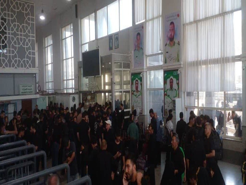 موج عظیم عاشقان حسینی در پایانه مرزی مهران موج عظیم عاشقان حسینی در پایانه مرزی مهران