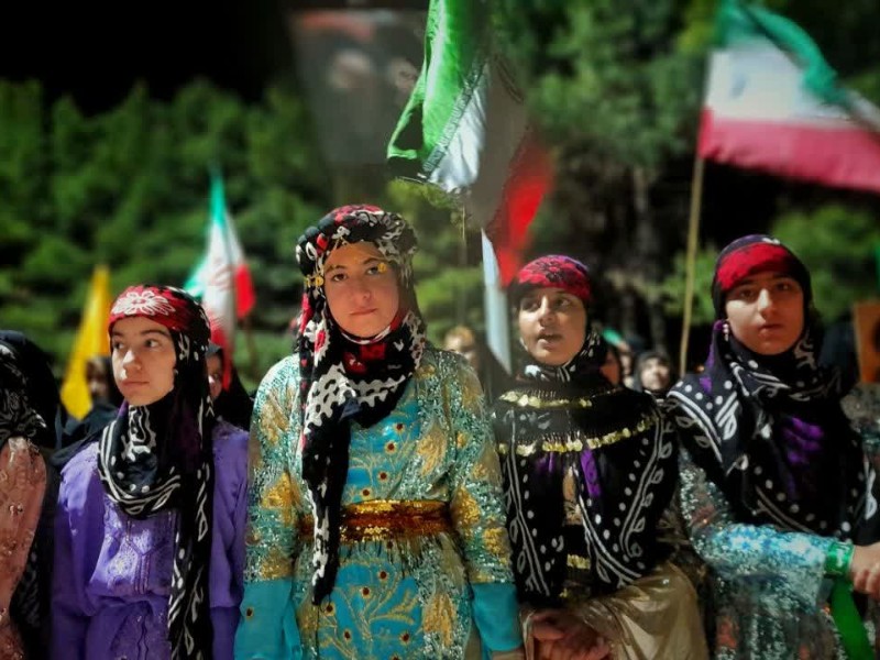 ملکشاهی یکپارچه به یاد شهدای ۱۷ خرداد ملکشاهی یکپارچه به یاد شهدای ۱۷ خرداد