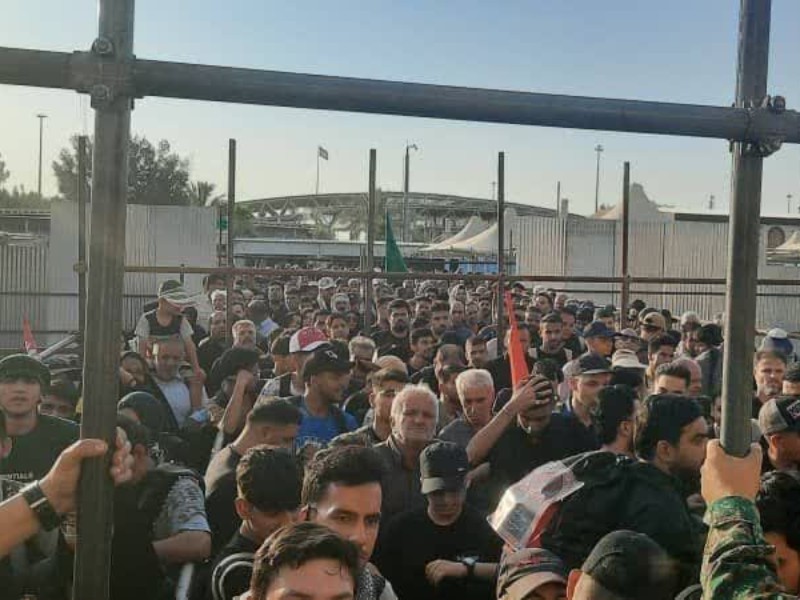 یک میلیون و ۳۸۰ هزار زائر از مهران تردد کردند