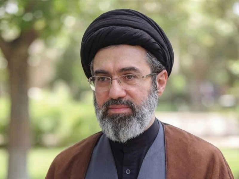 فتح قله‌های پیشرفت، مأموریت دانش‌آموزان و دانشجویان است