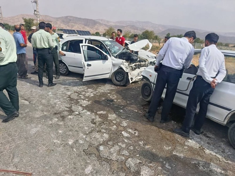 ۱۰ نفر در تصادف محور ایلام-صالحآباد مصدوم شدند ۱۰ نفر در تصادف محور ایلام-صالحآباد مصدوم شدند